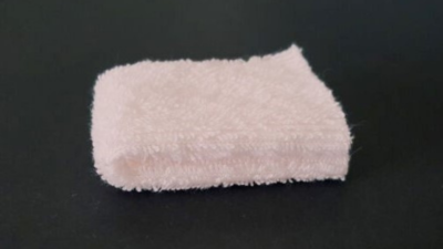Toallita húmeda para manos doblada rosa de Net Towel | Net Towel