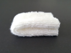 Toallita húmeda para manos con solución hidroalcohólica doblada de Net Towel | Net Towel